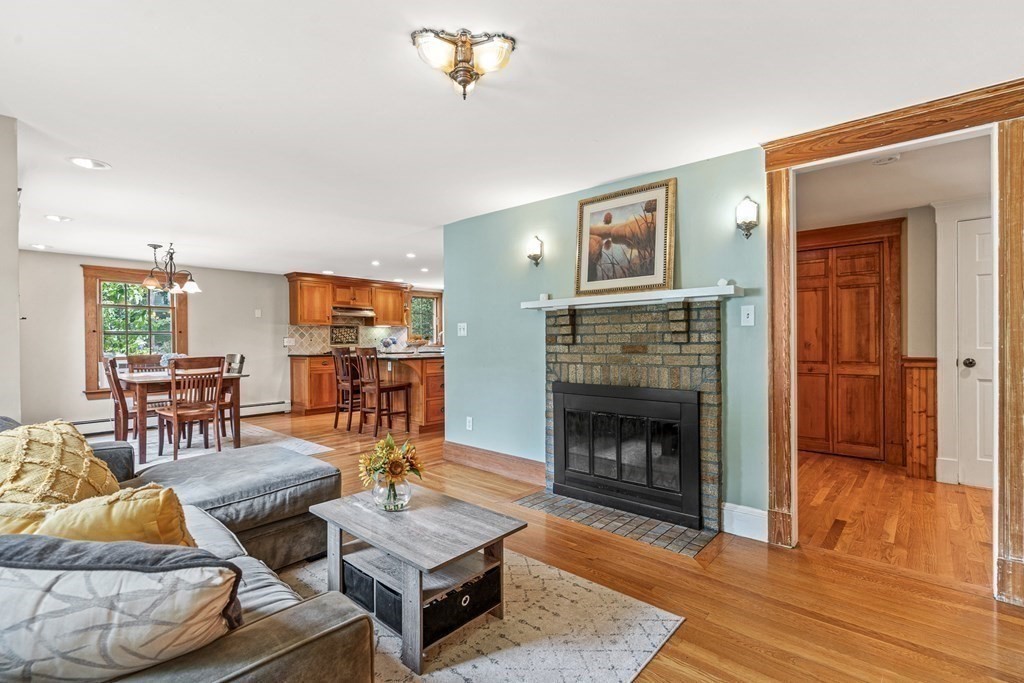 138 Chestnut Street North Reading, MA 01864 - Photo 13 of 34