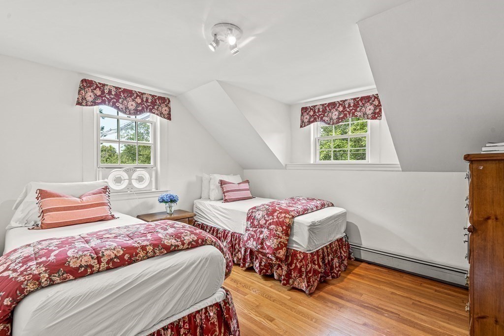 138 Chestnut Street North Reading, MA 01864 - Photo 23 of 34