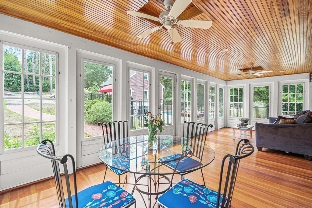 138 Chestnut Street North Reading, MA 01864 - Photo 7 of 34