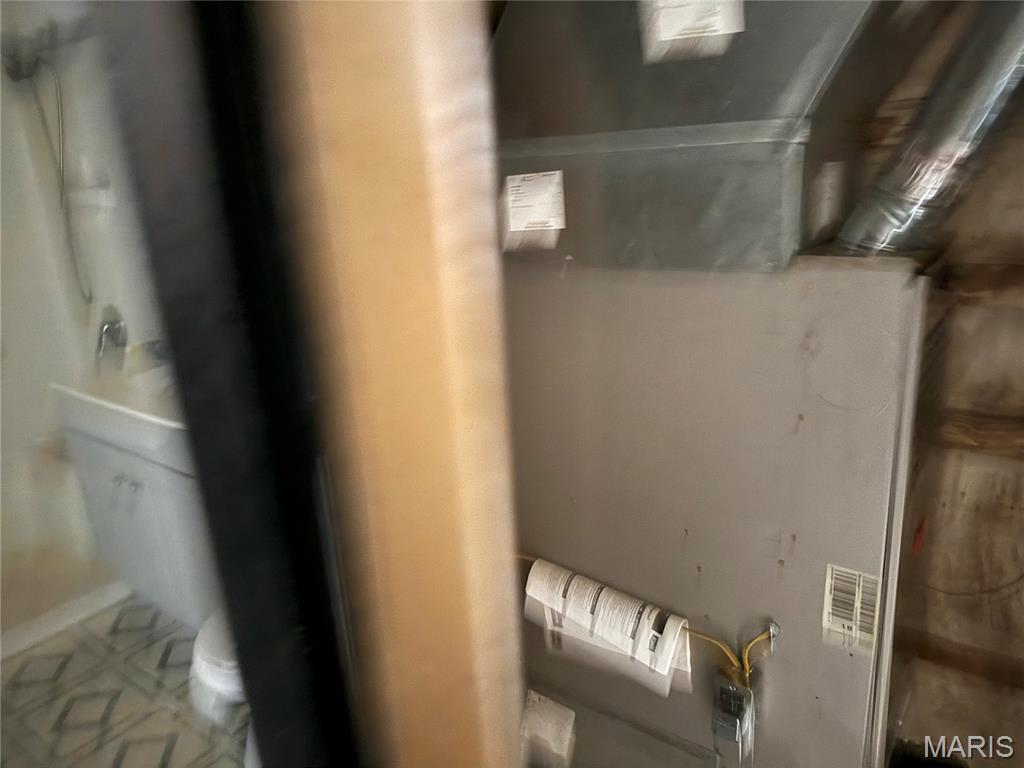 11 B Lane Herrin, IL 62948 - Photo 8 of 13