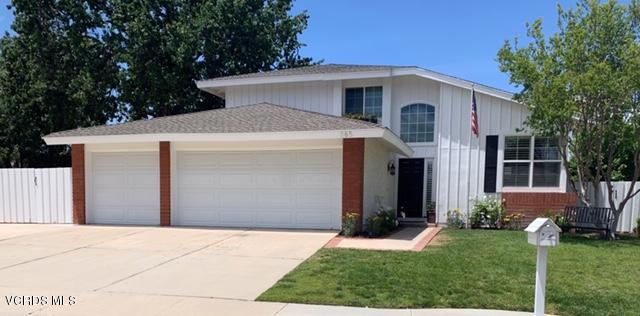 a front view of house with yard