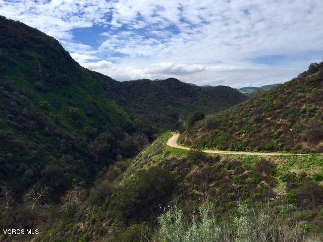 665 Azalea Street Thousand Oaks, CA 91360 - Photo 47 of 52 a view of a house with a mountain