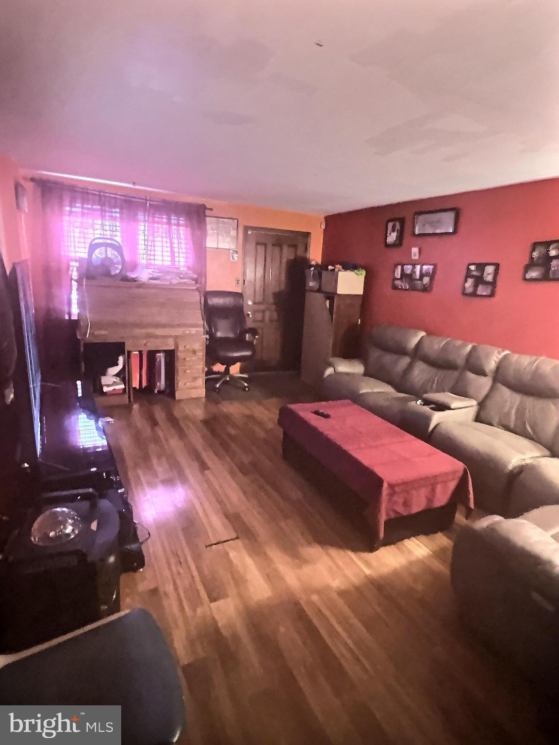 1374 Edgehill Road Darby, PA 19023 - Photo 3 of 4