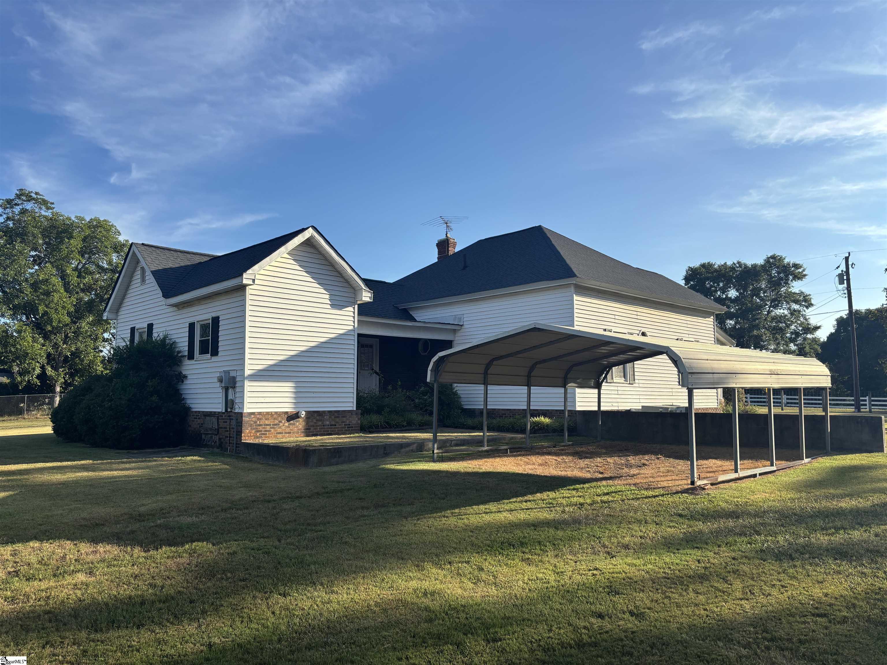 1609 Holliday Dam Road Belton, SC 29627 - Photo 5 of 50 Gallery Image 5