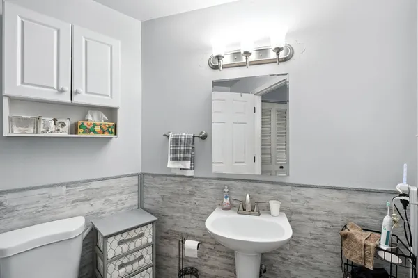 $270,000 | 9020 North Country Homes Boulevard, Unit 23, Spokane, WA 99218