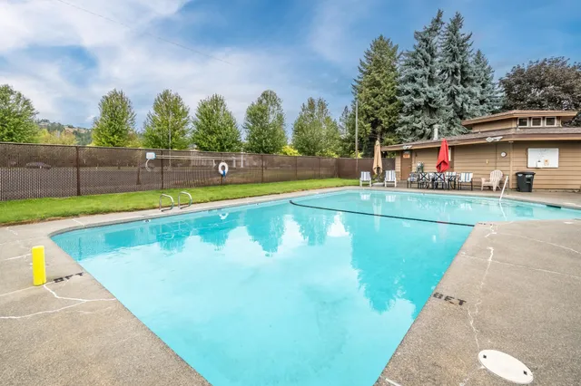 $275,000 | 9020 North Country Homes Boulevard, Unit 23, Spokane, WA 99218