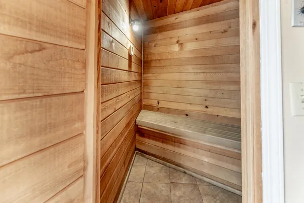 $270,000 | 9020 North Country Homes Boulevard, Unit 23, Spokane, WA 99218