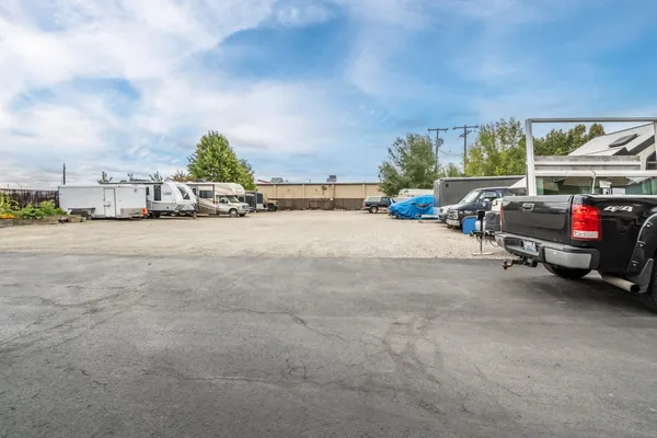 $270,000 | 9020 North Country Homes Boulevard, Unit 23, Spokane, WA 99218