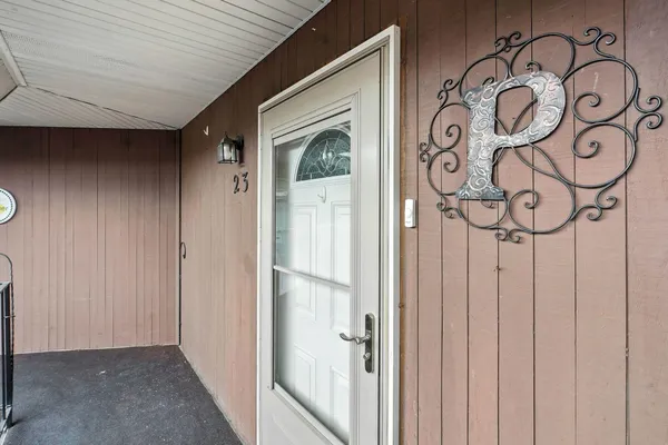 $270,000 | 9020 North Country Homes Boulevard, Unit 23, Spokane, WA 99218