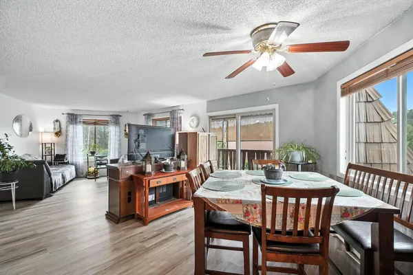 $270,000 | 9020 North Country Homes Boulevard, Unit 23, Spokane, WA 99218