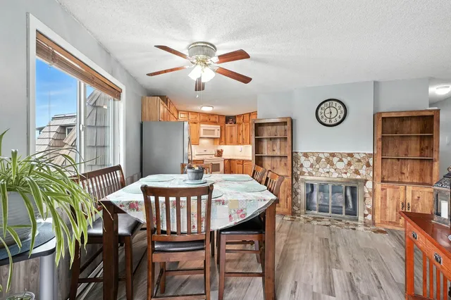 $270,000 | 9020 North Country Homes Boulevard, Unit 23, Spokane, WA 99218