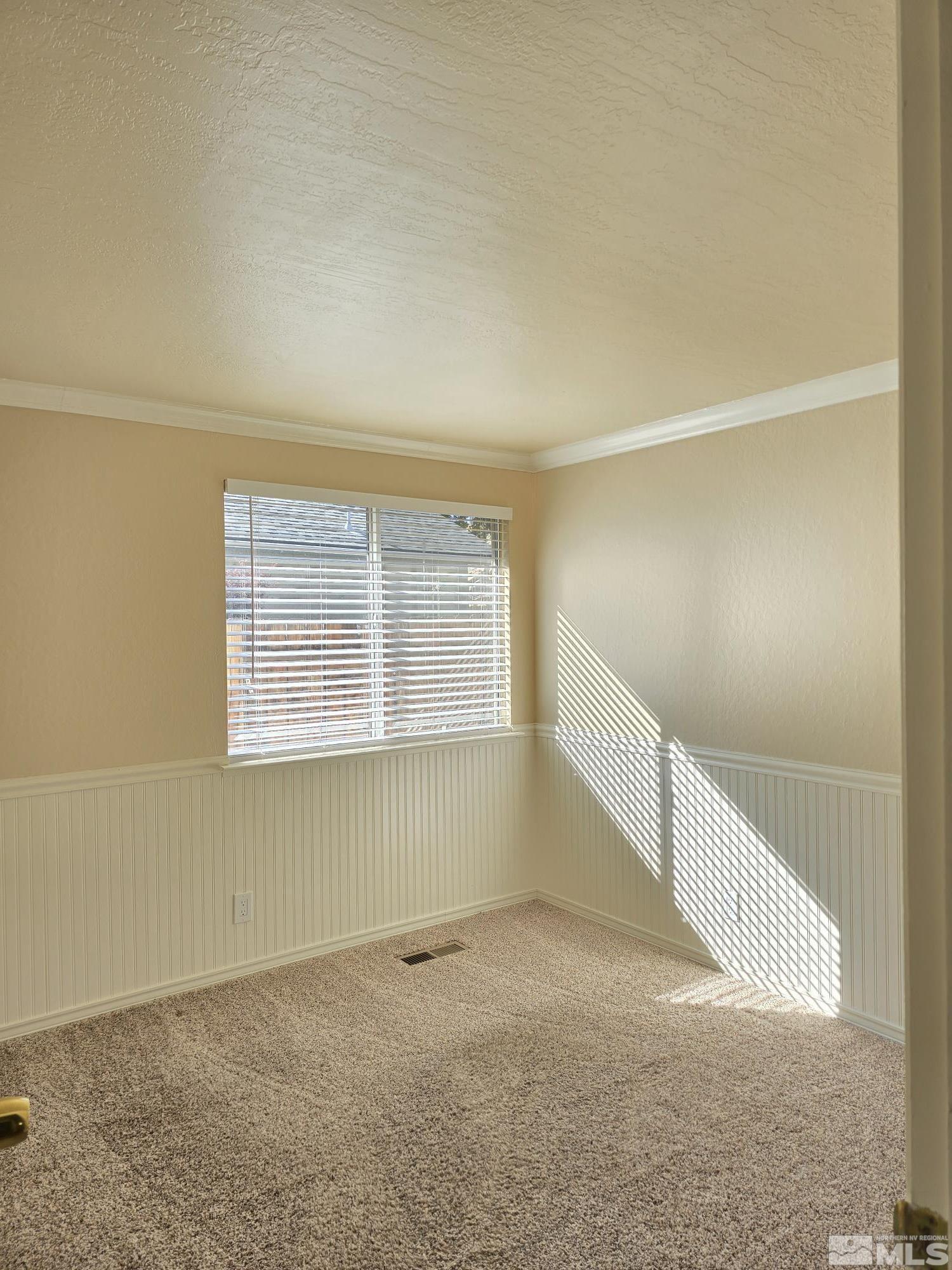 1930 Countryside Court Reno, NV 89523 - Photo 7 of 13 Photo 7
