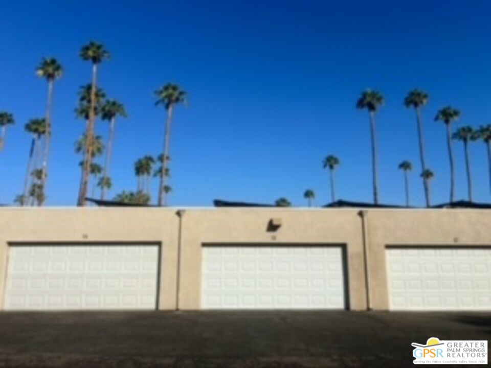 2033 Ramon Road, Unit 20 Palm Springs, CA 92264 - Photo 18 of 29 Gallery Image 18