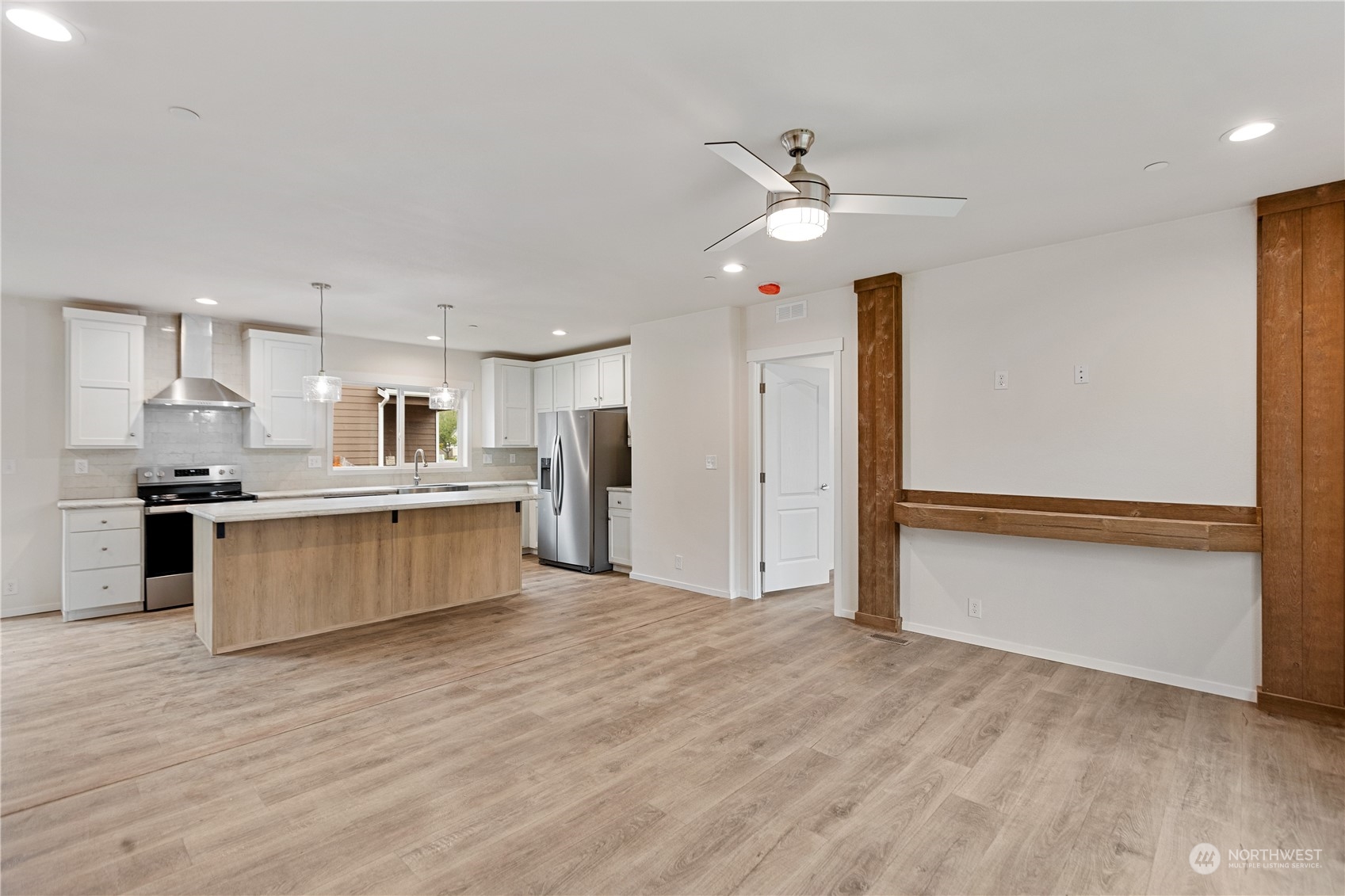 522 F F & S Grade Road Sedro-Woolley, WA 98284 - Photo 4 of 28 Gallery Image 4
