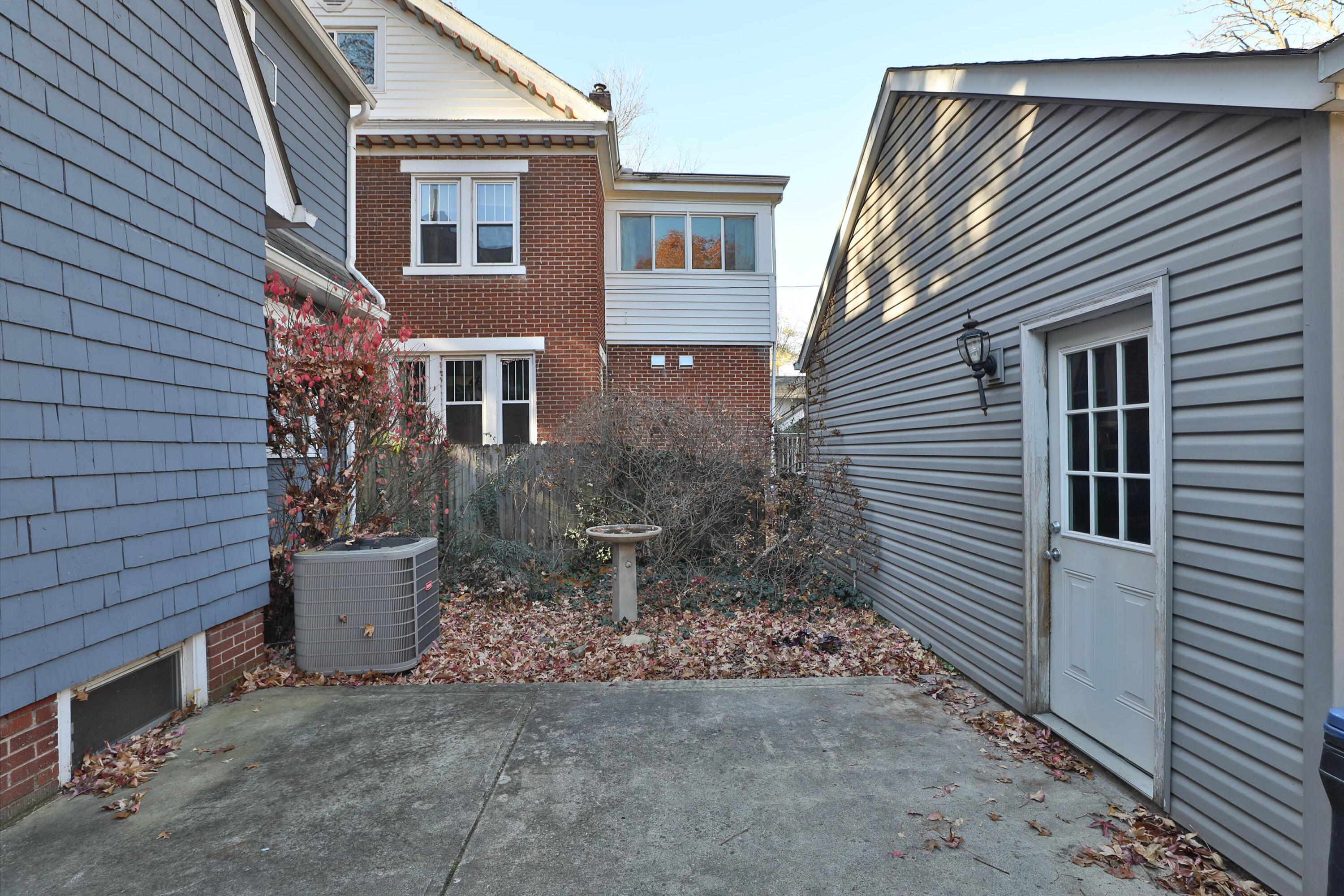 82 Blenheim Road Columbus, OH 43214 - Photo 45 of 51 82-Blenheim-Exteriors-13