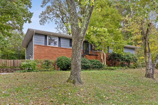 $379,000 | 2526 Avalon Circle, Chattanooga, TN 37415