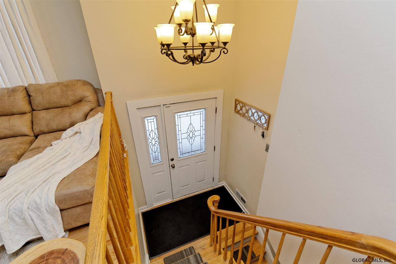 35 Eberle Road Colonie, NY 12110 - Photo 2 of 25 Photo 2