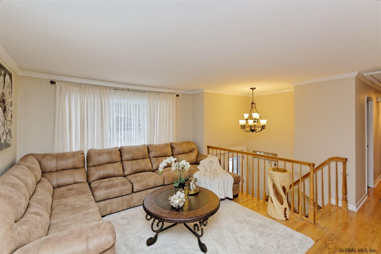 35 Eberle Road Colonie, NY 12110 - Photo 4 of 25 Photo 4