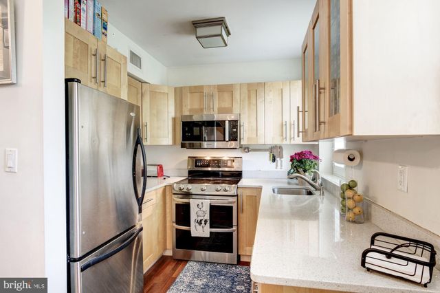 $544,018 | 3880 Rodman Street Northwest, Unit E215, Washington, DC 20016