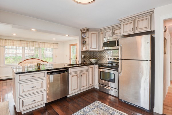 21 Running Brook Road Boston, MA 02132 - Photo 8 of 29 Gallery Image 8