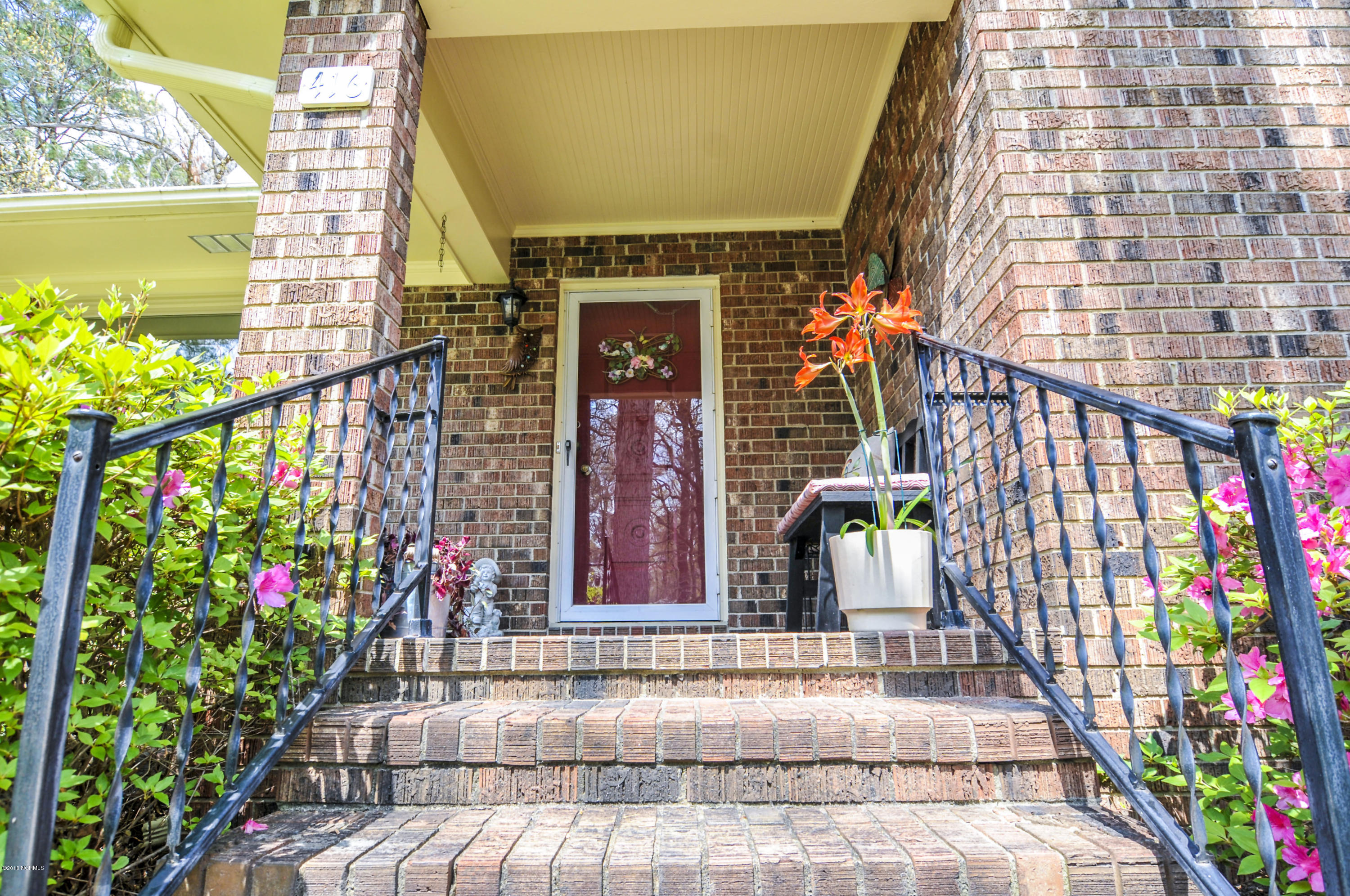 416 Lawson Road Washington, NC 27889 - Photo 5 of 60 416LawsonRd0000300001