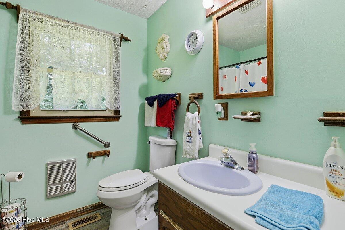 226 Carrolls Road Warsaw, NC 28398 - Photo 10 of 23