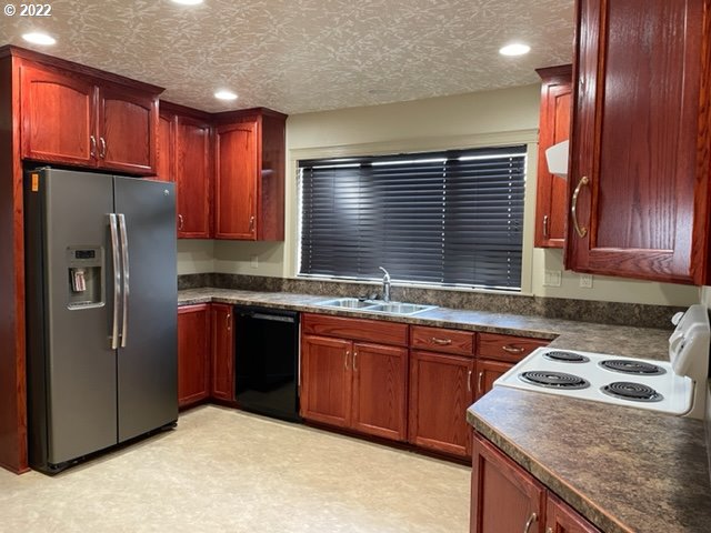 39243 Jeffrey Road Monmouth, OR 97361 - Photo 17 of 31 Gallery Image 17