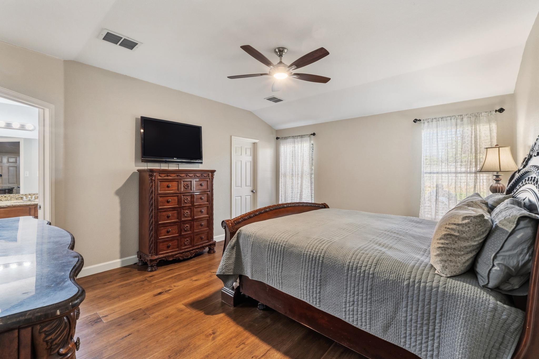 15918 Two Rivers Cove Austin, TX 78717 - Photo 14 of 40 Gallery Image 14