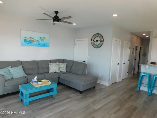 $2,500 | 142 South Ferry Dock Road, Unit A, Harkers Island, NC 28531