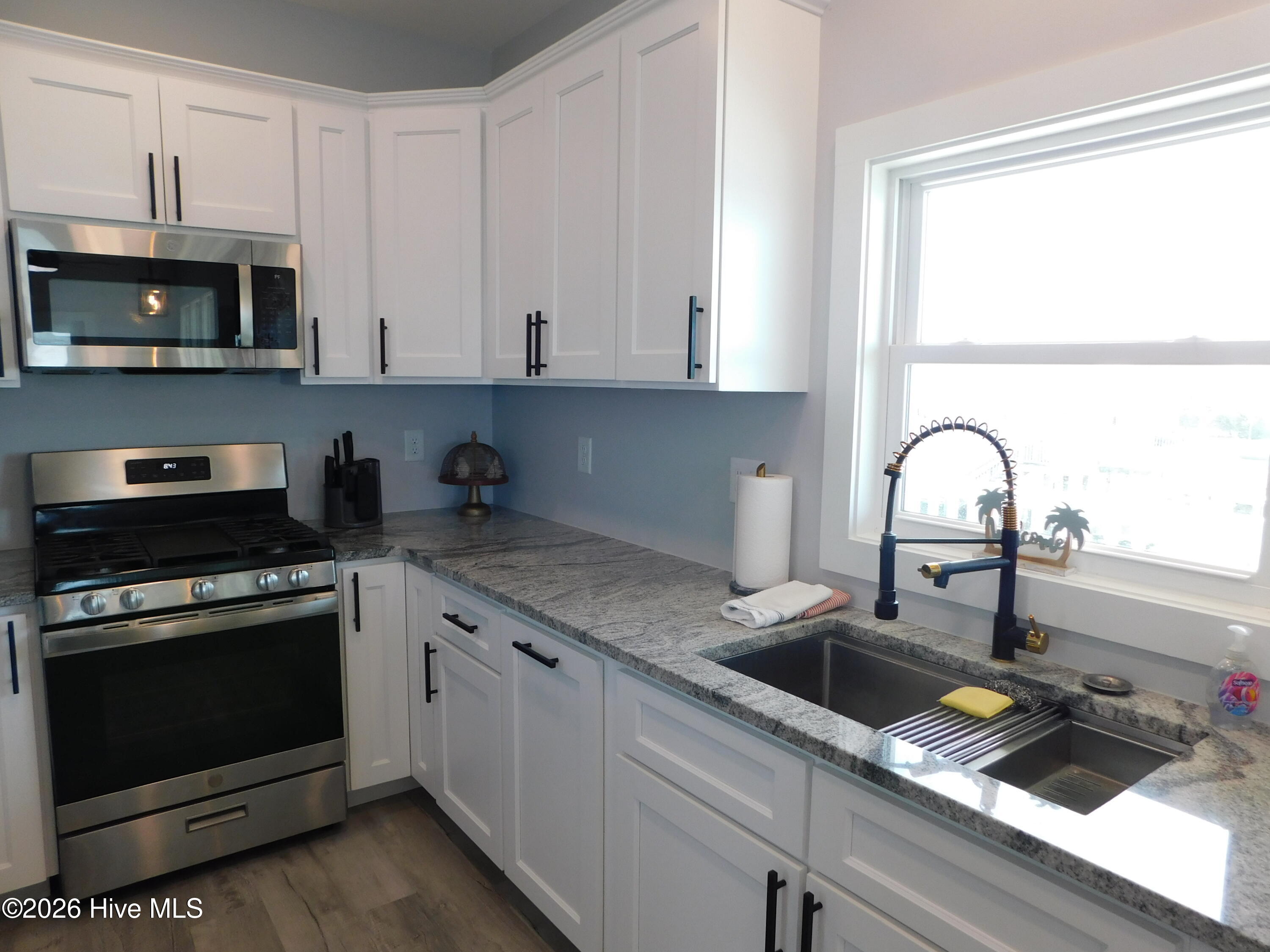 142 South Ferry Dock Road, Unit A Harkers Island, NC 28531 - Photo 7 of 15 DSCN2539