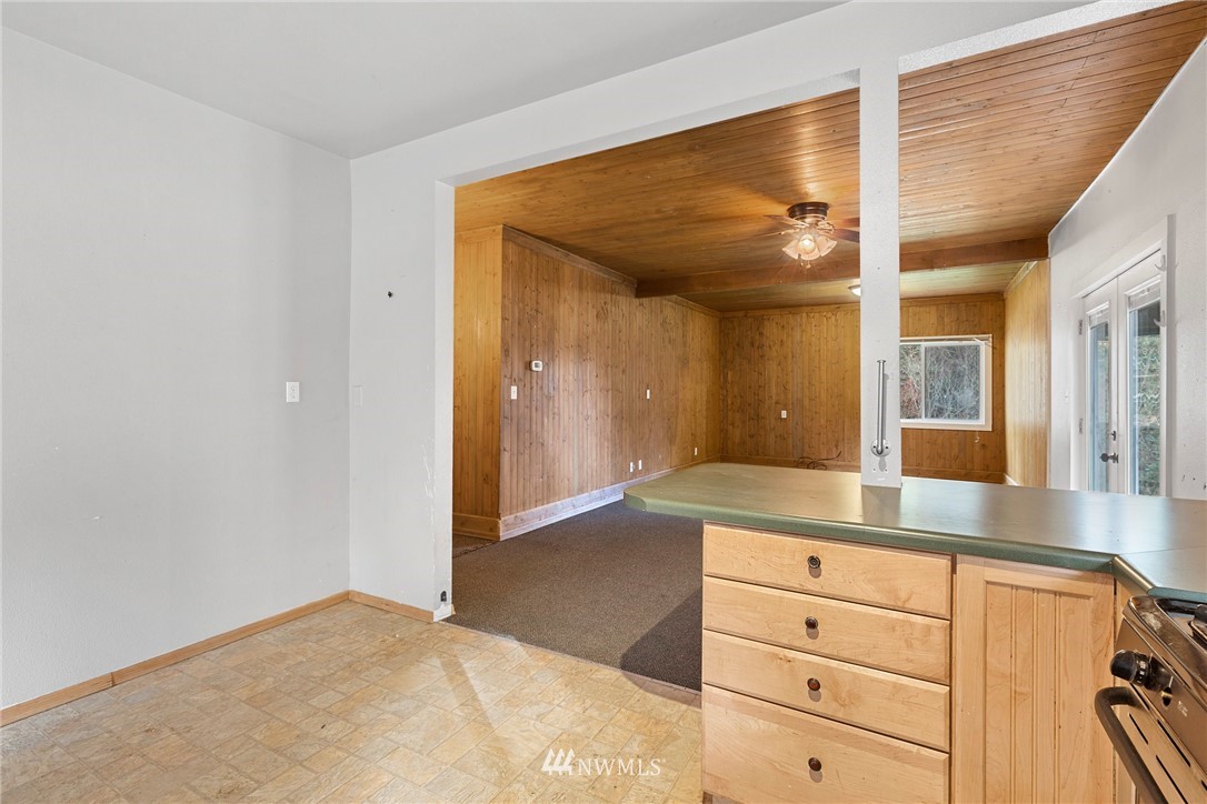 22831 Amick Road Mount Vernon, WA 98274 - Photo 9 of 40 Gallery Image 9