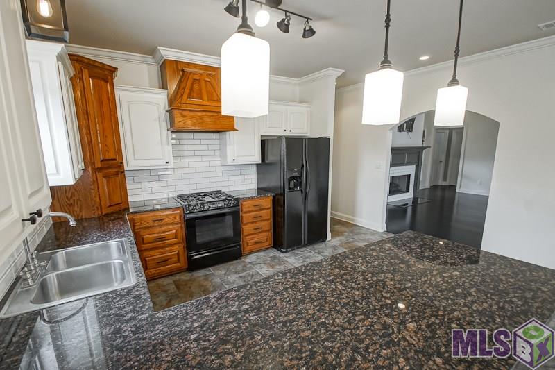 42257 Devall Road Prairieville, LA 70769 - Photo 10 of 25 Gallery Image 10