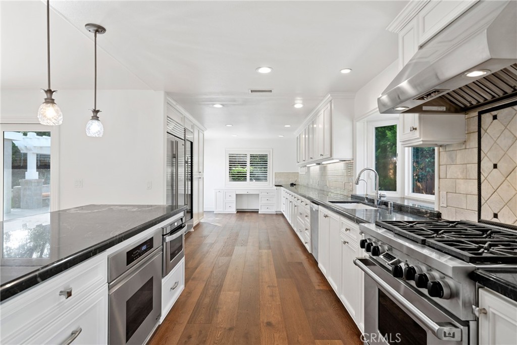 6286 Sierra Siena Road Irvine, CA 92603 - Photo 5 of 44