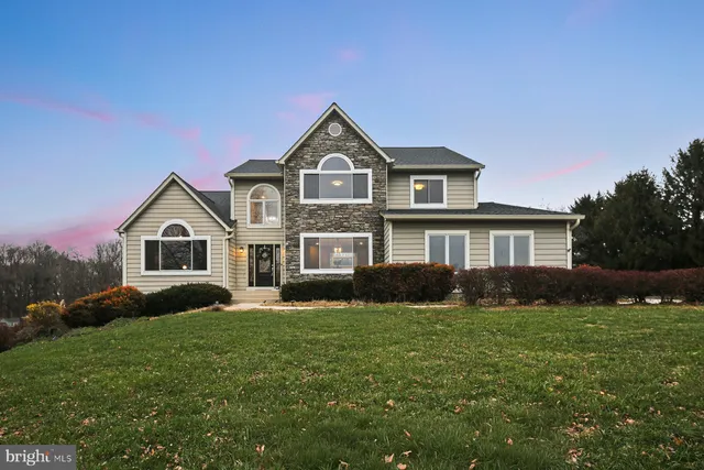 $1,325,000 | 13880 Kennard Drive, Glenelg, MD 21737