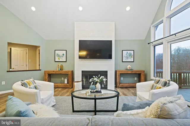 $1,325,000 | 13880 Kennard Drive, Glenelg, MD 21737