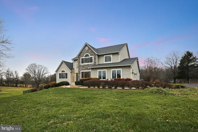 $1,325,000 | 13880 Kennard Drive, Glenelg, MD 21737