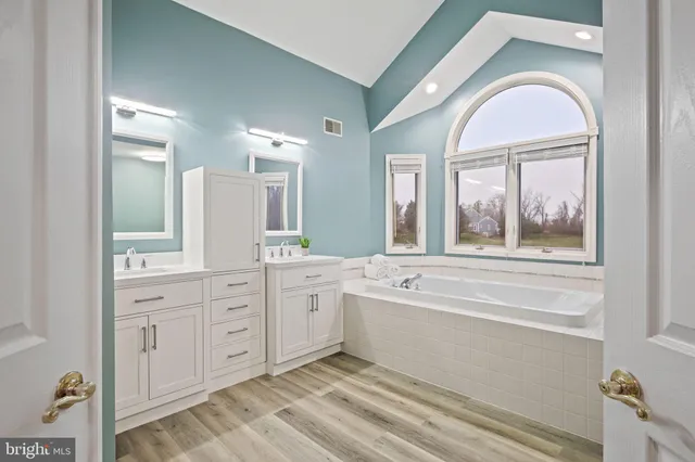 $1,325,000 | 13880 Kennard Drive, Glenelg, MD 21737