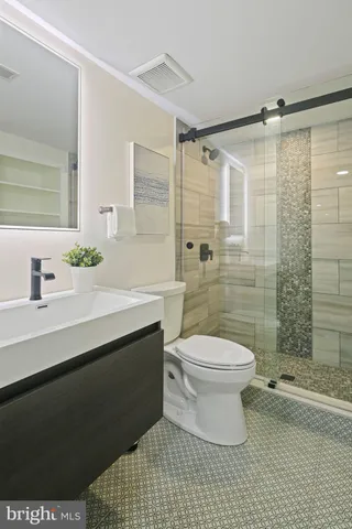 $1,325,000 | 13880 Kennard Drive, Glenelg, MD 21737