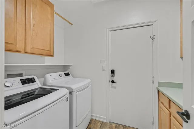 $5,000 | 7221 Sandy Plains Avenue, Las Vegas, NV 89131