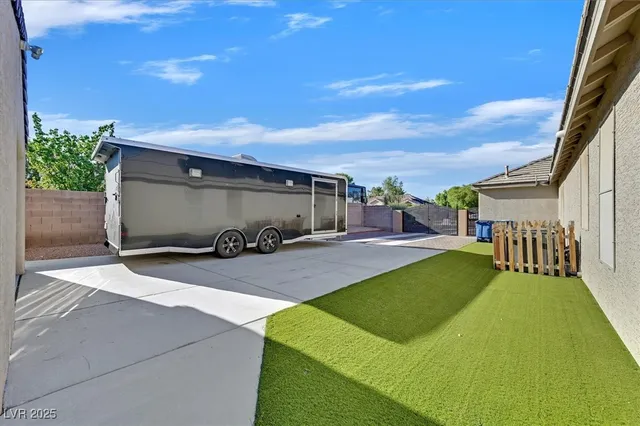 $5,000 | 7221 Sandy Plains Avenue, Las Vegas, NV 89131