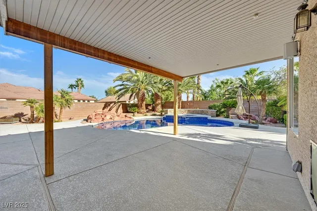 $5,000 | 7221 Sandy Plains Avenue, Las Vegas, NV 89131