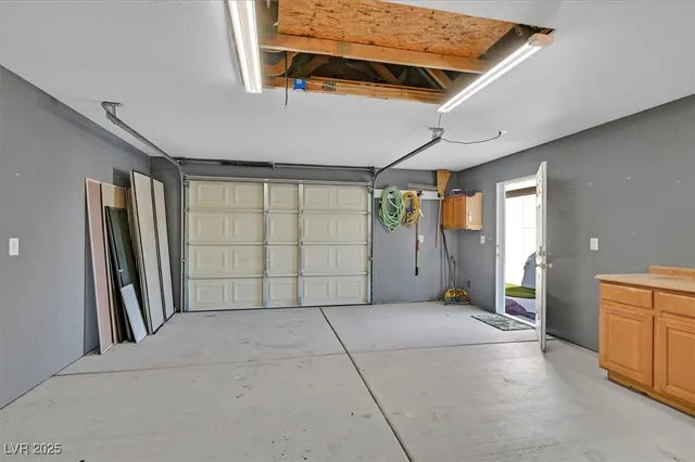 $5,000 | 7221 Sandy Plains Avenue, Las Vegas, NV 89131