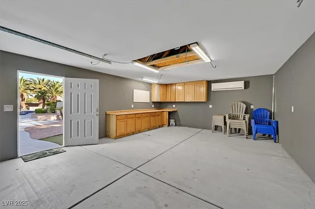 $5,000 | 7221 Sandy Plains Avenue, Las Vegas, NV 89131