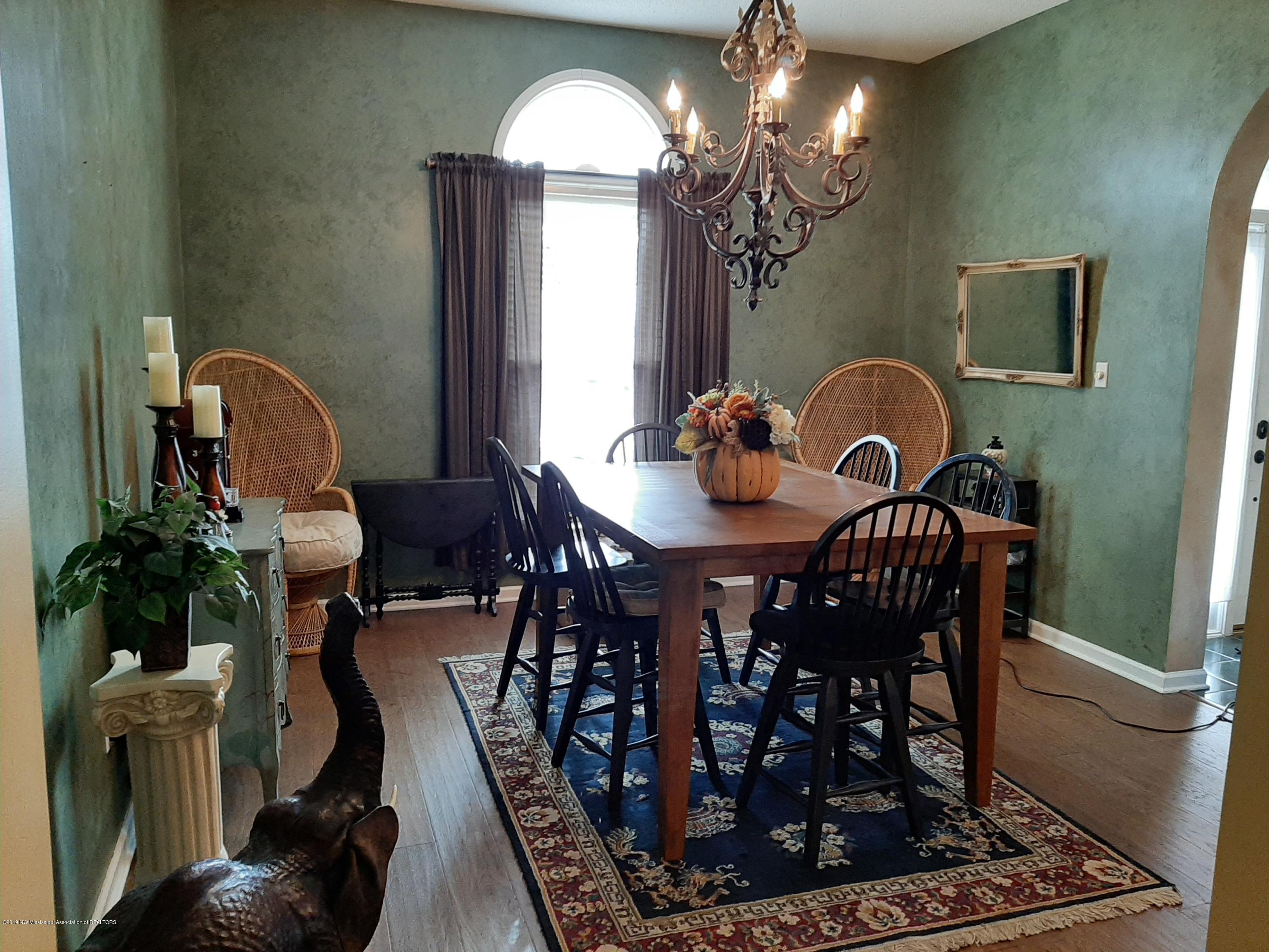 4200 Nail Road Olive Branch, MS 38654 - Photo 8 of 19 Watkins Dining 2