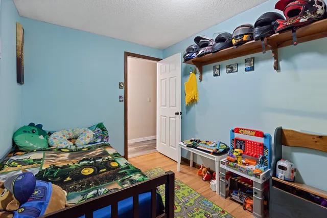 $339,000 | 914 Bellsqueeze Road, Clinton, ME 04927