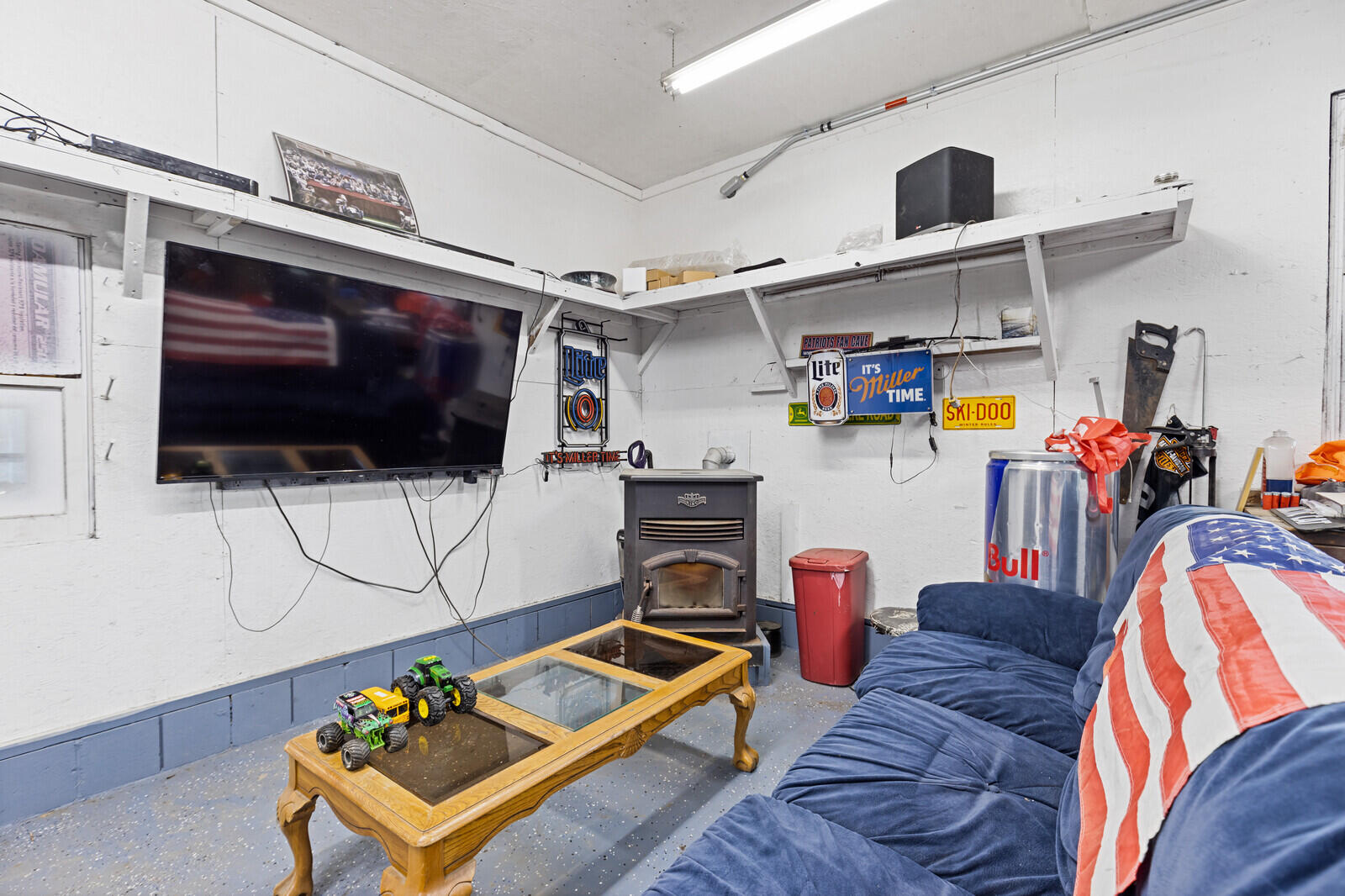 914 Bellsqueeze Road Clinton, ME 04927 - Photo 27 of 35 Raven- garage 3