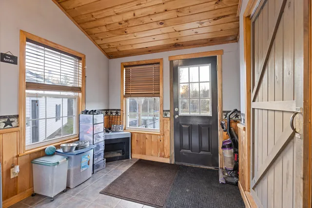 $339,000 | 914 Bellsqueeze Road, Clinton, ME 04927