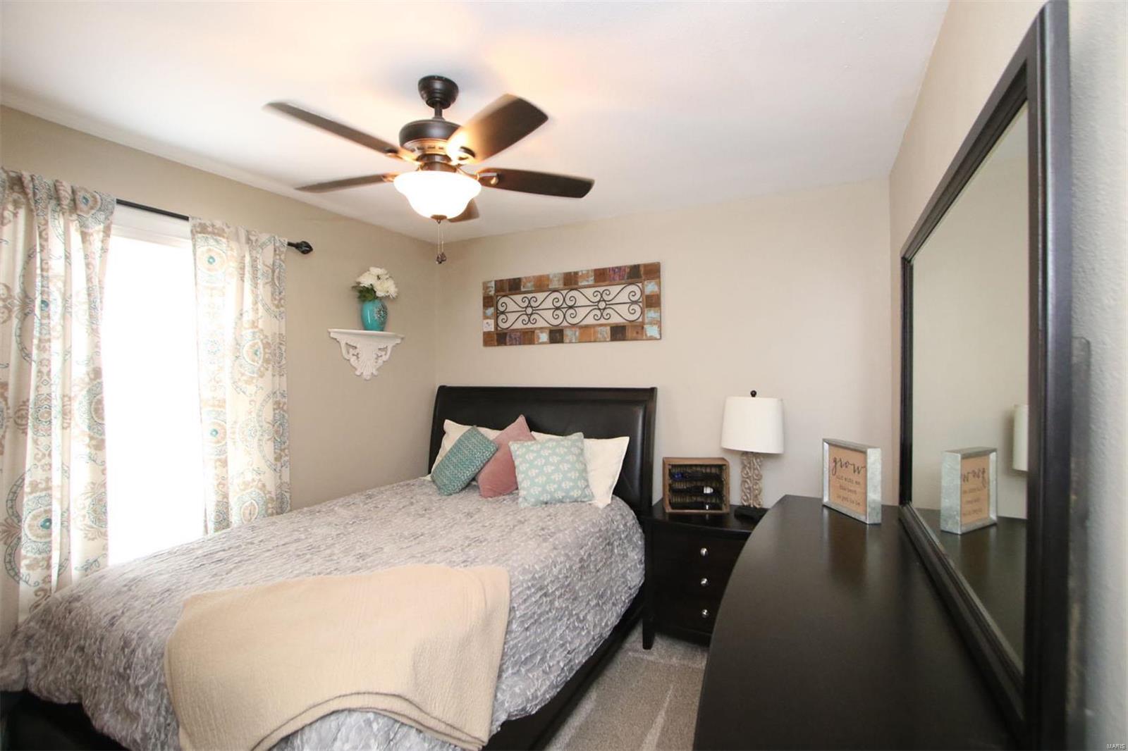 6018 Roach Road Godfrey, IL 62035 - Photo 13 of 36