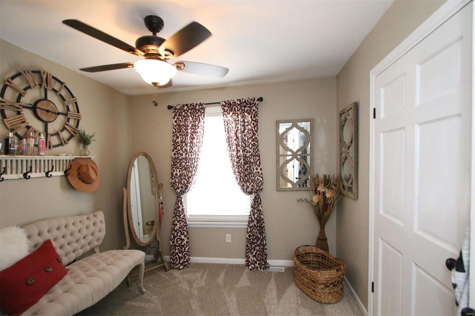 6018 Roach Road Godfrey, IL 62035 - Photo 15 of 36