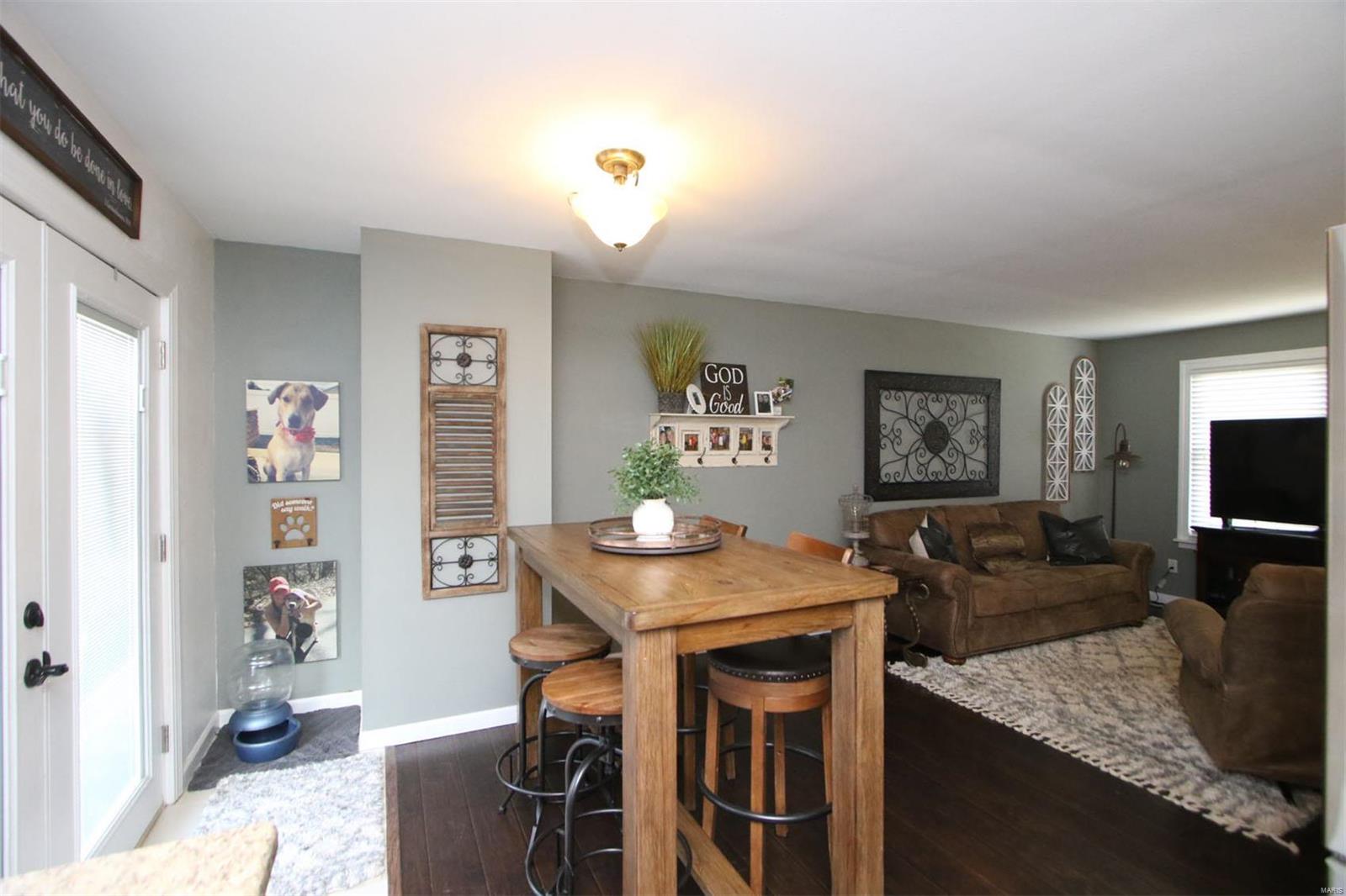 6018 Roach Road Godfrey, IL 62035 - Photo 6 of 36